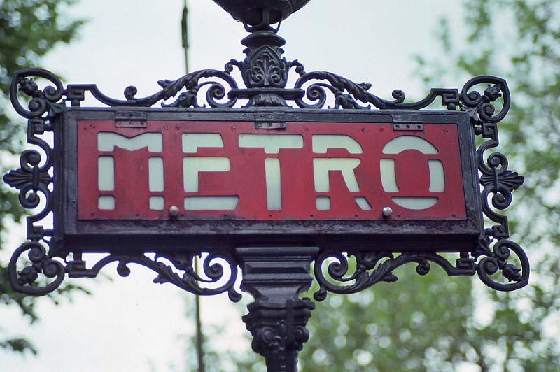 WT 2500 323-04 France 92.jpg